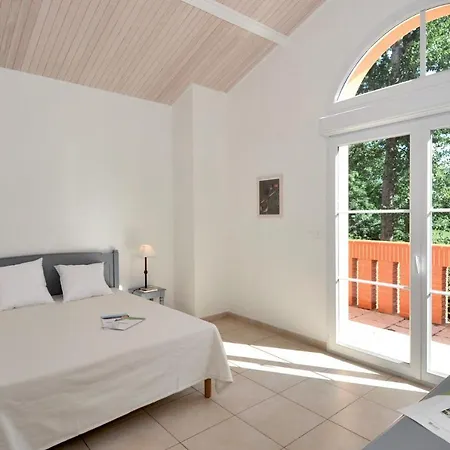 Lagrange - Royal Villa